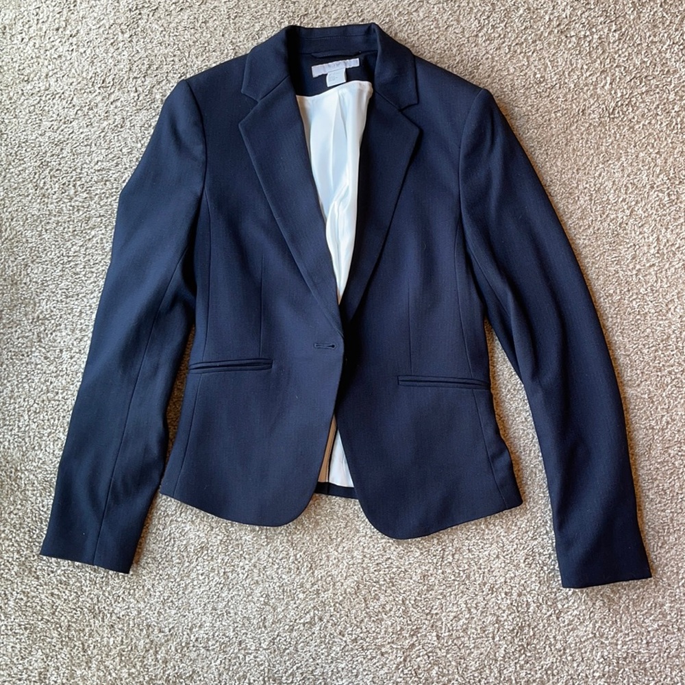 H&M dark blue blazer, size 6.